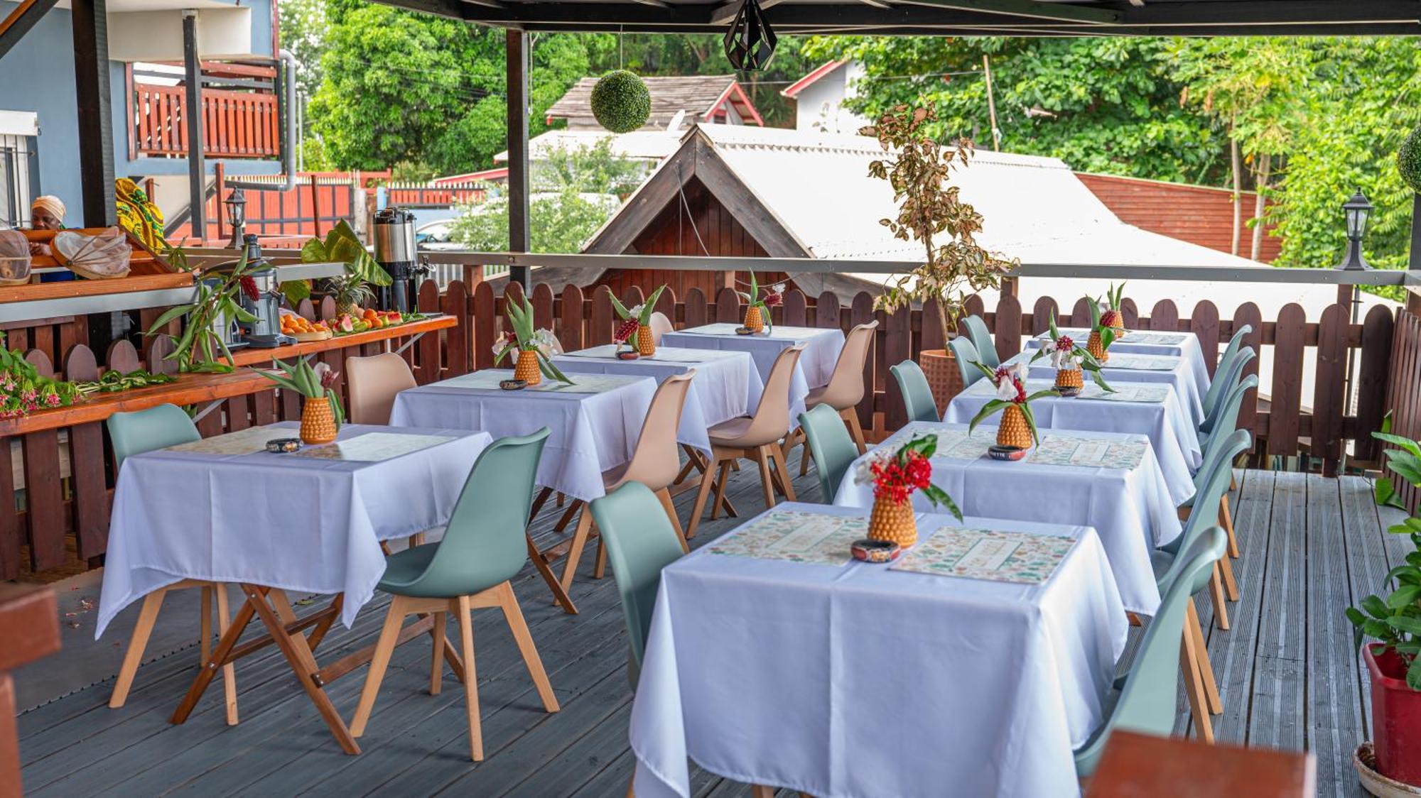 Jade Hotel And Spa Bandrele 外观 照片