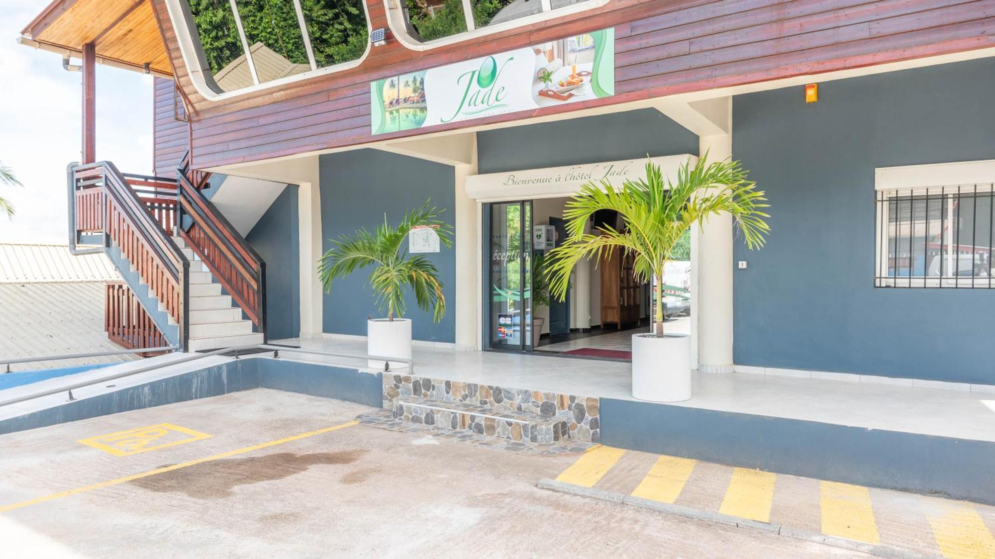 Jade Hotel And Spa Bandrele 外观 照片